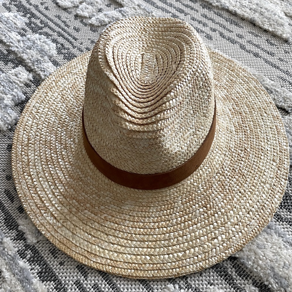 Gigi Pip straw hat NWT